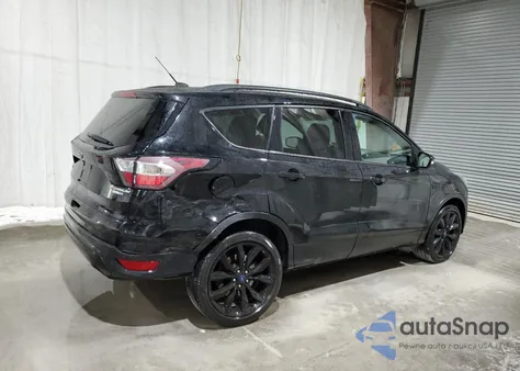 2017 Ford Escape Titanium из США, поврежденный, VIN 1FMCU9JD2HUD17267